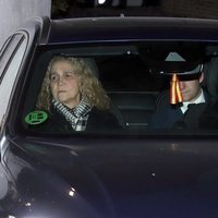 La Infanta Elena, Froilán y Victoria Federica en la capilla ardiente de la Infanta Pilar