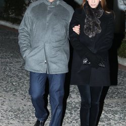 Luis Alfonso de Borbón y Margarita Vargas en la capilla ardiente de la Infanta Pilar