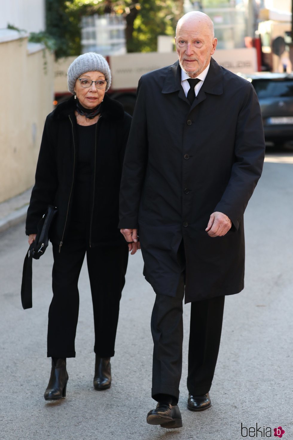 Simeón y Margarita de Bulgaria en el funeral de la Infanta Pilar