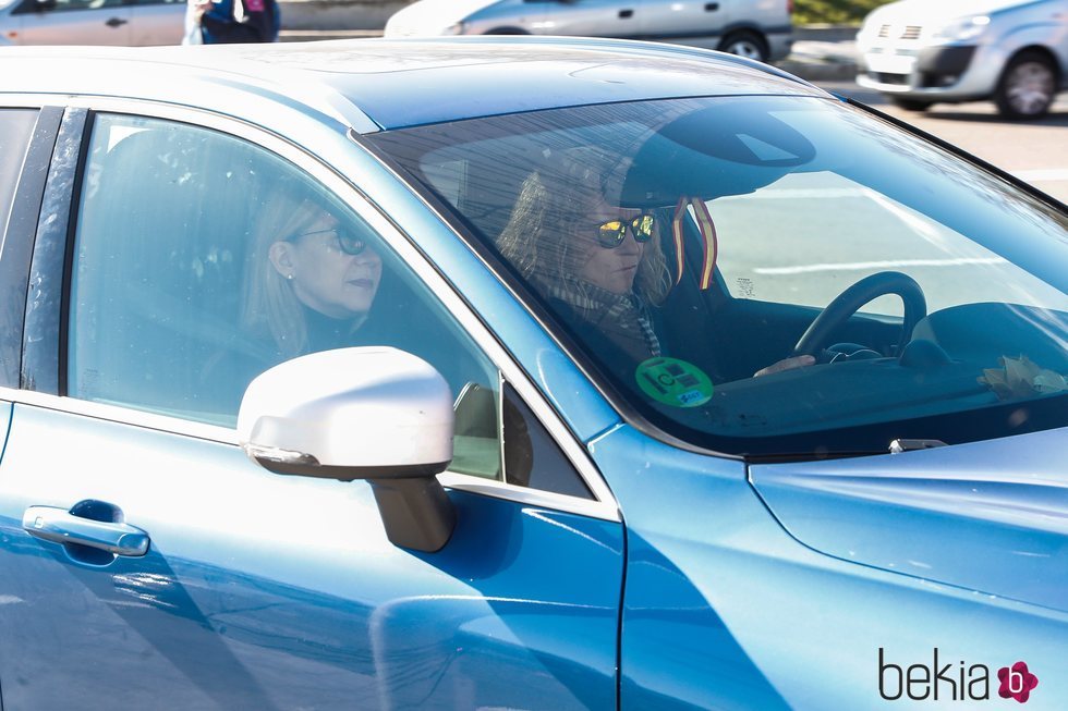 La Infanta Elena y la Infanta Cristina en el entierro de la Infanta Pilar