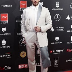 Quim Gutiérrez en la alfombra roja de los Premios Feroz 2020