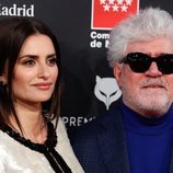 Penélope Cruz y Pedro Almodóvar en la alfombra roja de los Premios Feroz 2020