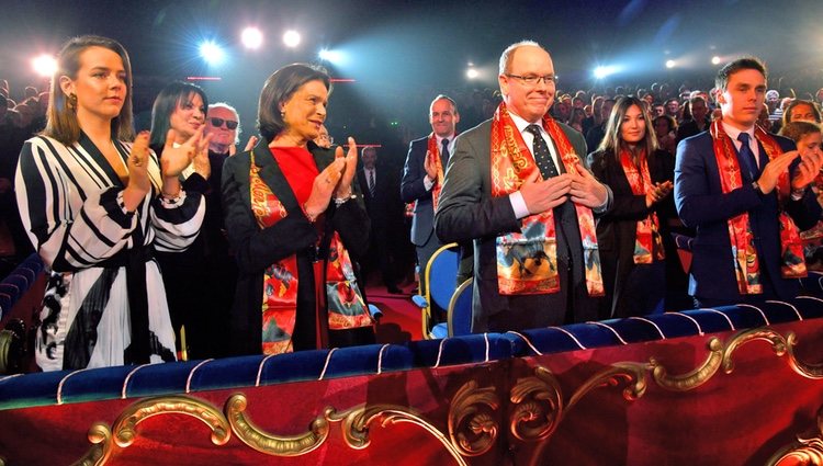 Alberto de Mónaco, Estefanía de Mónaco, Pauline Ducruet, Louis Ducruet y Marie Chevallier en el Festival de Circo de Monte-Carlo 2020