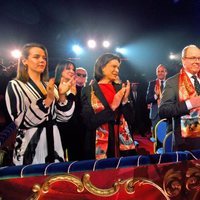 Alberto de Mónaco, Estefanía de Mónaco, Pauline Ducruet, Louis Ducruet y Marie Chevallier en el Festival de Circo de Monte-Carlo 2020