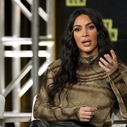 Kim Kardashian hablando en la presentación del documental 'The justice project'