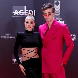 Jessica Goicoechea y River Viiperi en los Premios Odeón 2020