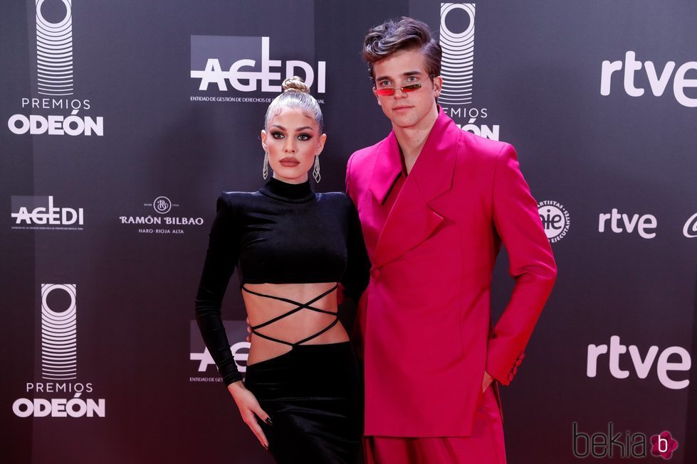 Jessica Goicoechea y River Viiperi en los Premios Odeón 2020