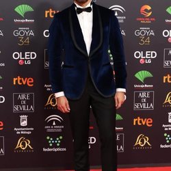 Félix Gómez en la alfombra roja de los Goya 2020