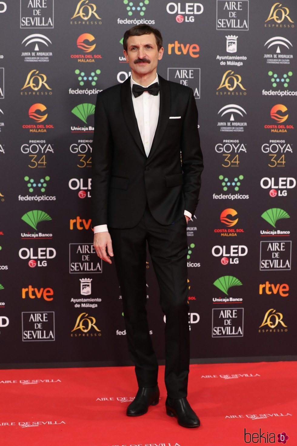 Julián Villagrán en la alfombra roja de los Goya 2020