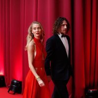 Carles Puyol y Vanesa Lorenzo en la alfombra roja de los Goya 2020