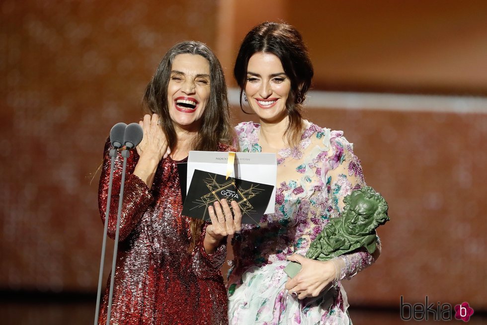 Ángela Molina y Penélope Cruz en los Goya 2020