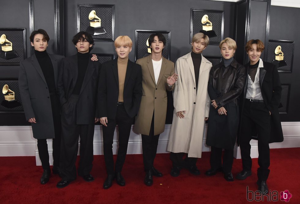 BTS en la alfombra roja de los Premios Grammy 2020