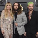 Heidi Klum, Tom Kaulitz y Bill Kaulitz en la alfombra roja de los Premios Grammy 2020