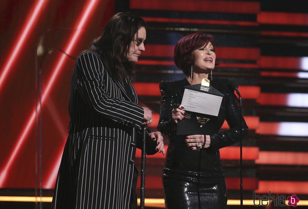 Ozzy Osbourne y Sharon Osbourne en la gala de los Premios Grammy 2020