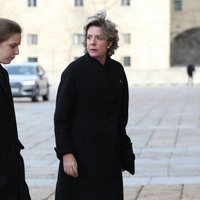 Simoneta Gómez-Acebo en el funeral de la Infanta Pilar en El Escorial