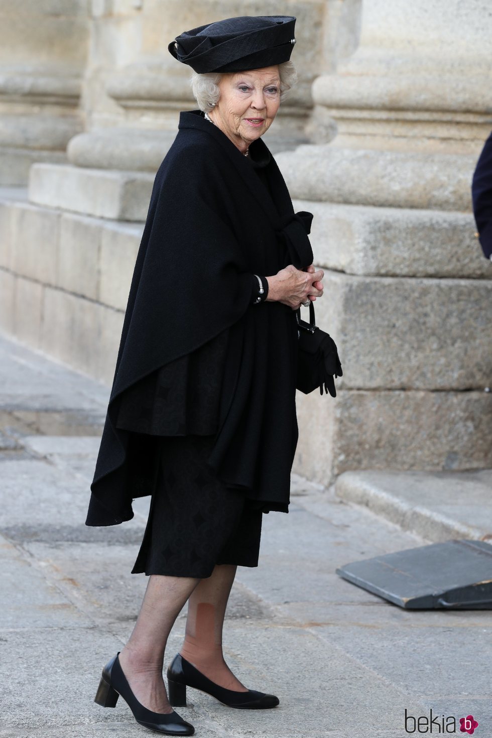 La Princesa Beatriz de Holanda en el funeral de la Infanta Pilar en El Escorial