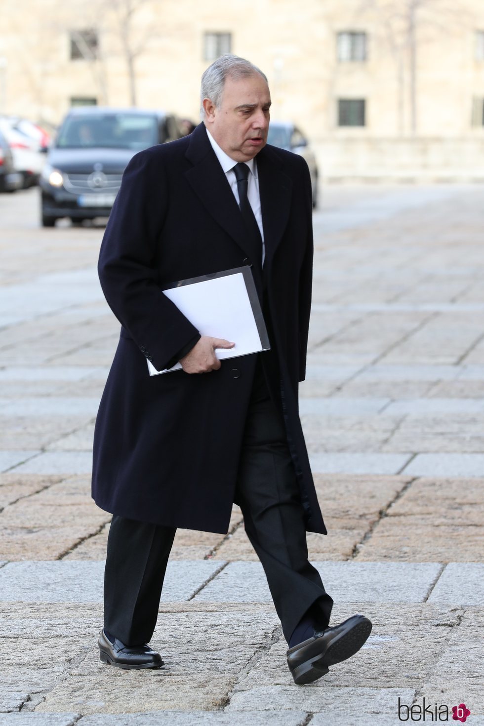 Fernando Martínez de Irujo en el funeral de la Infanta Pilar en El Escorial