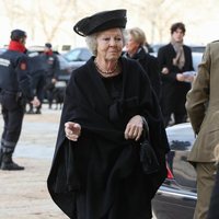 La Princesa Beatriz de Holanda asiste al funeral de la Infanta Pilar en El Escorial