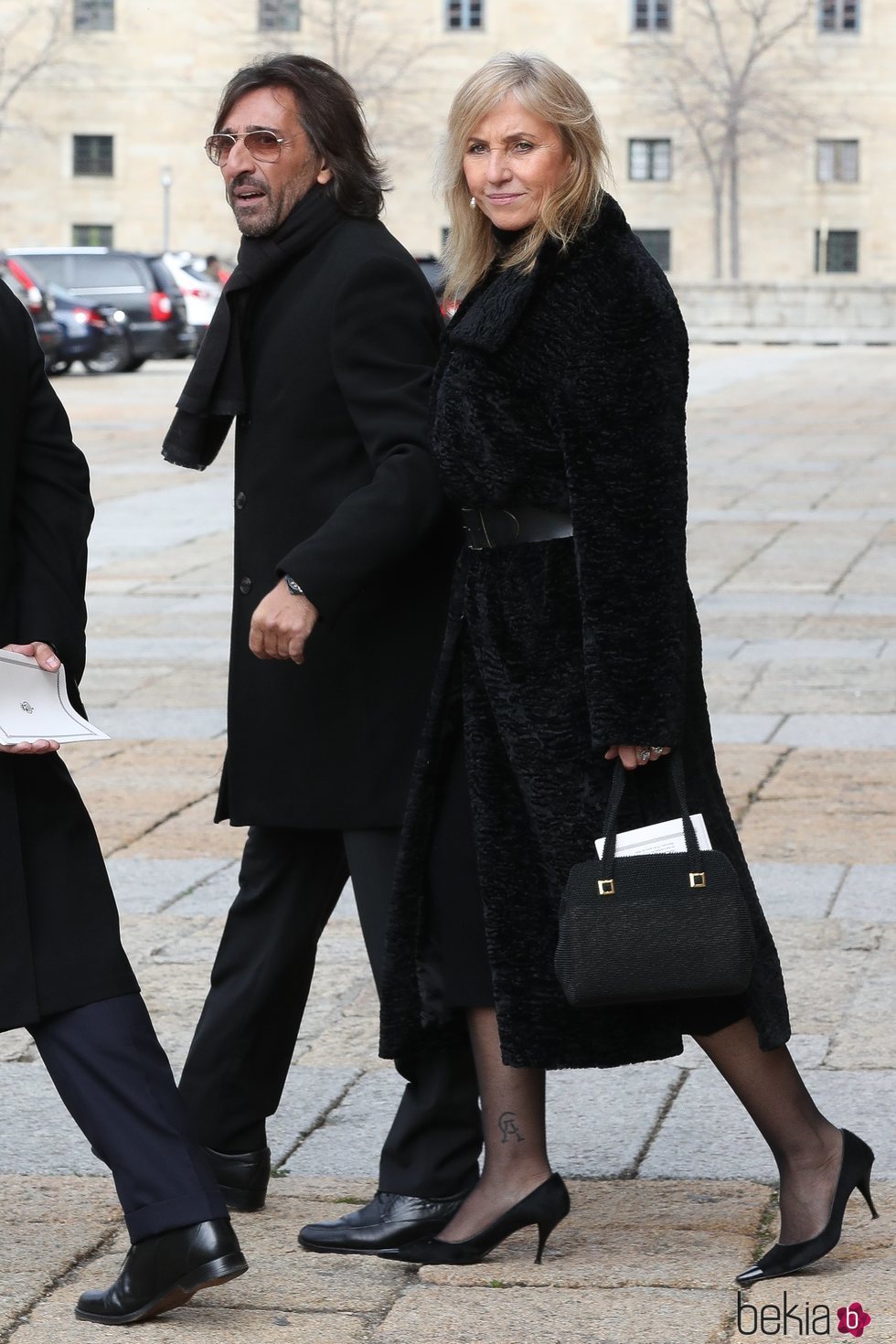 Antonio Carmona y Mariola Orellana en el funeral de la Infanta Pilar en El Escorial