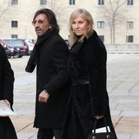 Antonio Carmona y Mariola Orellana en el funeral de la Infanta Pilar en El Escorial