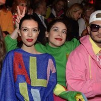 Alejandra Rubio, Cósima Ramírez y Omar Montes en el desfile de Ágatha Ruiz de la Prada 2020-2021 en la Madrid Fashion Week