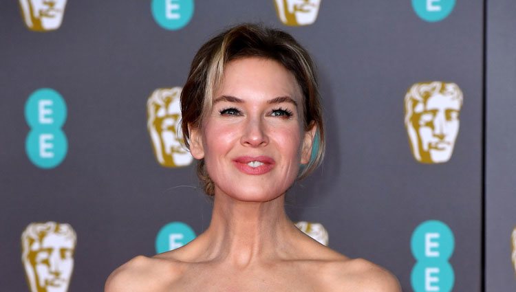 Renée Zellweger en la alfombra roja de los Premios BAFTA 2020