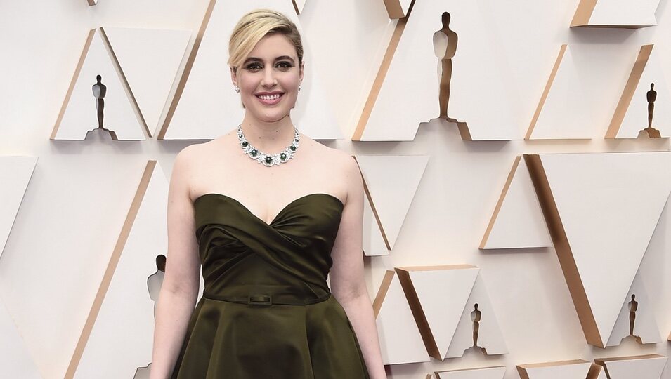 Greta Gerwig en la alfombra de los Oscar 2020