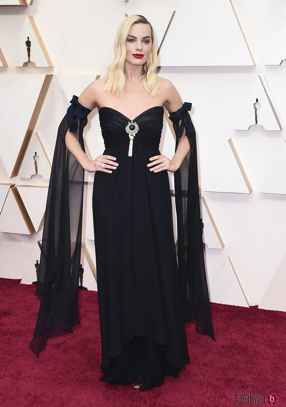 Margot Robbie en la alfombra roja de los Oscar 2020