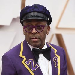 Spike Lee Lee  en la alfombra de los Oscar 2020