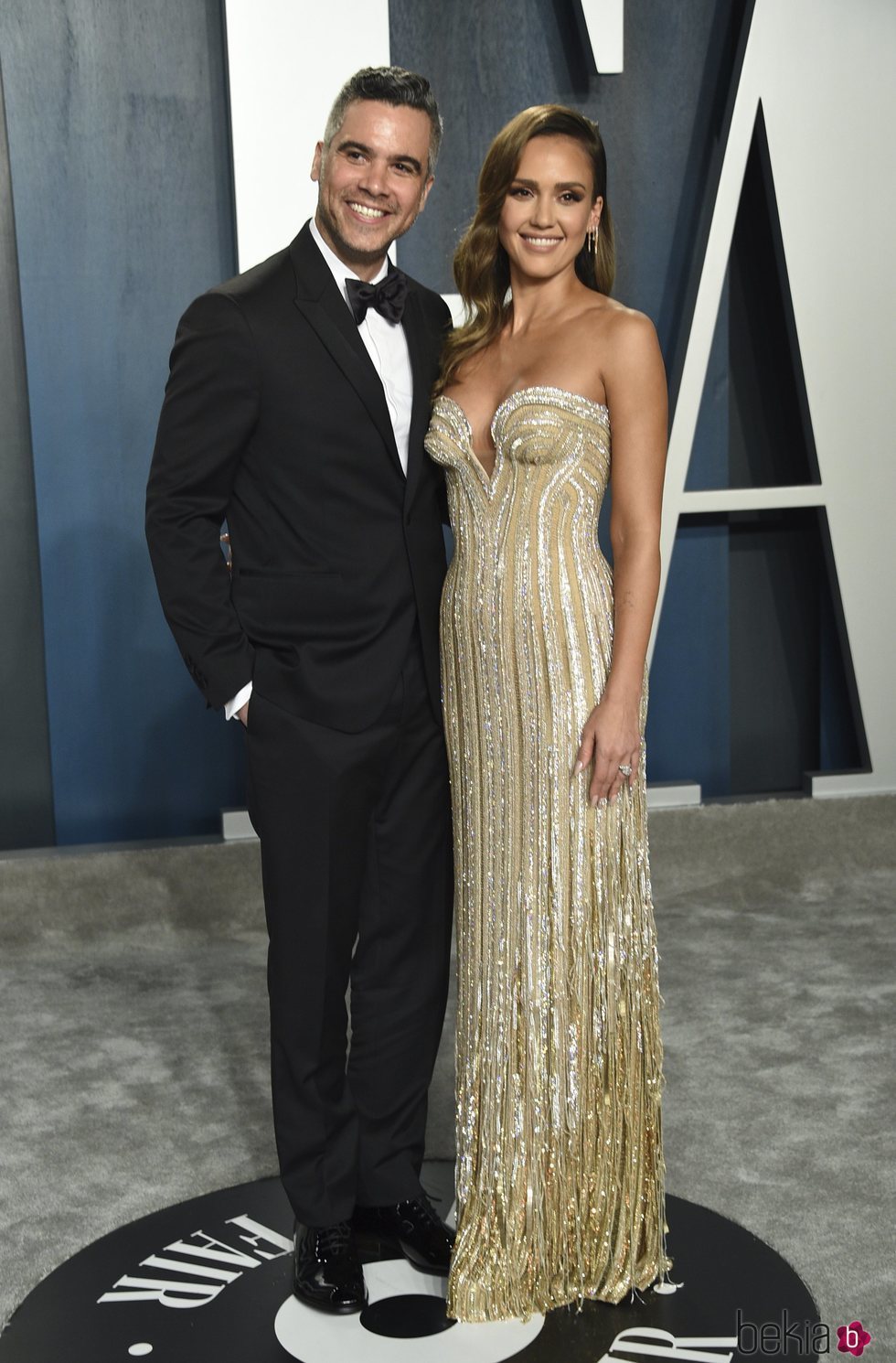 Jessica Alba y Cash Warren en la fiesta de Vanity Fair tras los Oscar 2020