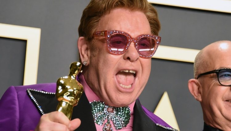 Elton John feliz tras ganar el Oscar 2020 a 'Mejor Canción Original'