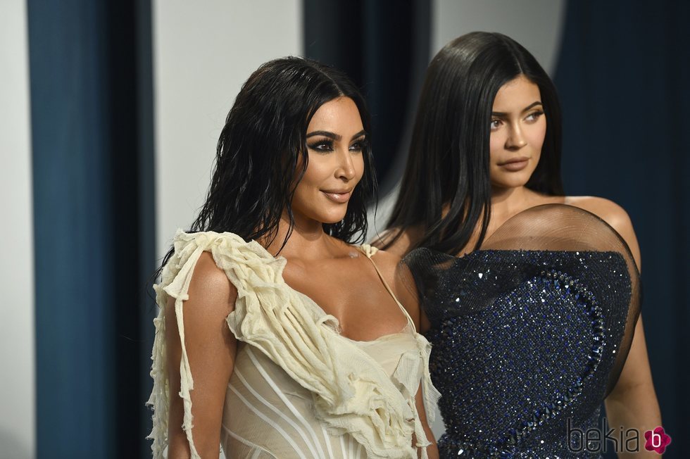 Kim Kardashian y Kylie Jenner, juntas en la fiesta de Vanity Fair tras los Oscar 2020