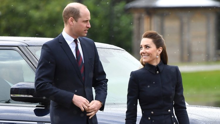 El Príncipe Guillermo y Kate Middleton en su visita al Centro de Rehabilitación Médica Stanford Hall