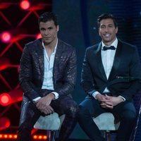 Kiko Jiménez y Gianmarco Onestini en la gala final de 'El tiempo del descuento'