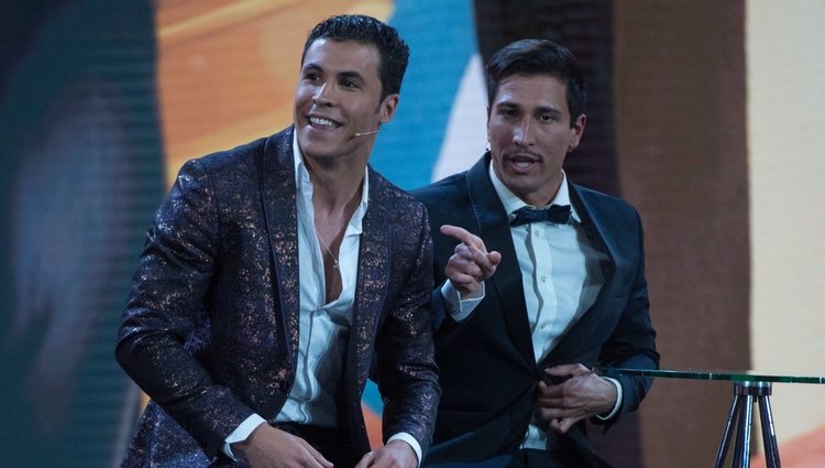 Gianmarco Onestini y Kiko Jiménez en la gala final de 'El tiempo del descuento'