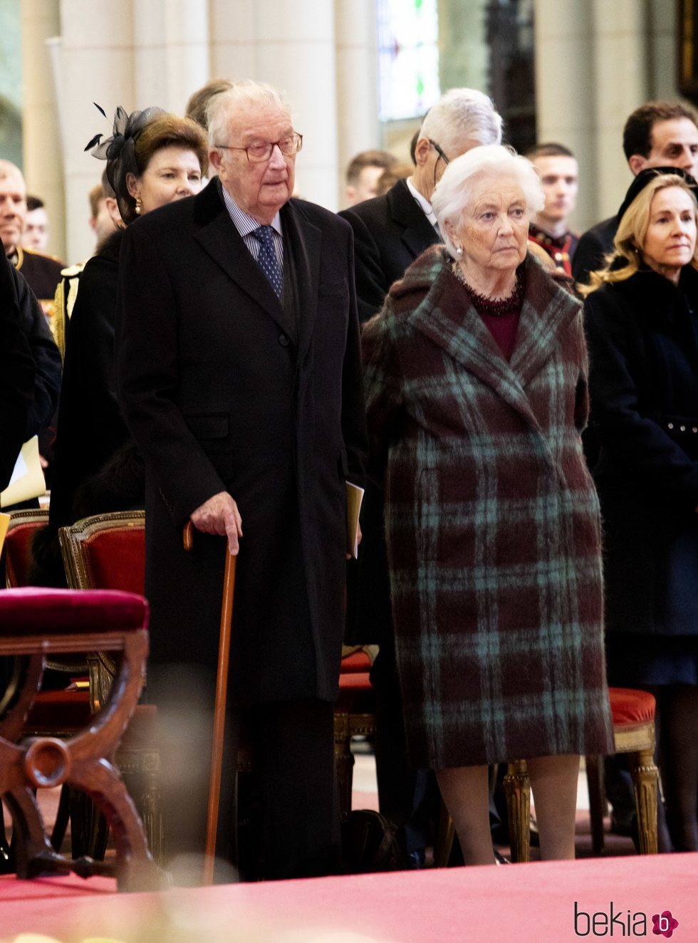 Alberto y Paola de Bélgica en la misa en recuerdo a los miembros fallecidos de la Familia Real Belga