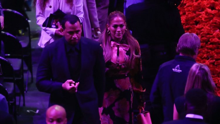 Jennifer Lopez y Alex Rodriguez en el funeral de Kobe Bryant en el Staples Center de Los Ángeles