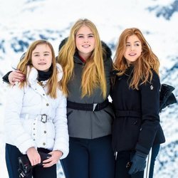 Ariane, Amalia y Alexia de Holanda en su posado de invierno en Lech