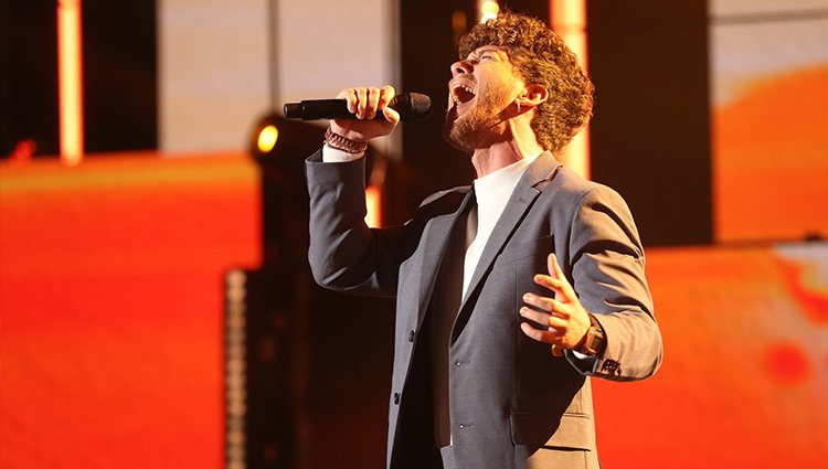 Jesús Rendón cantando 'Sábado por la tarde' durante la gala 7 de 'OT 2020'