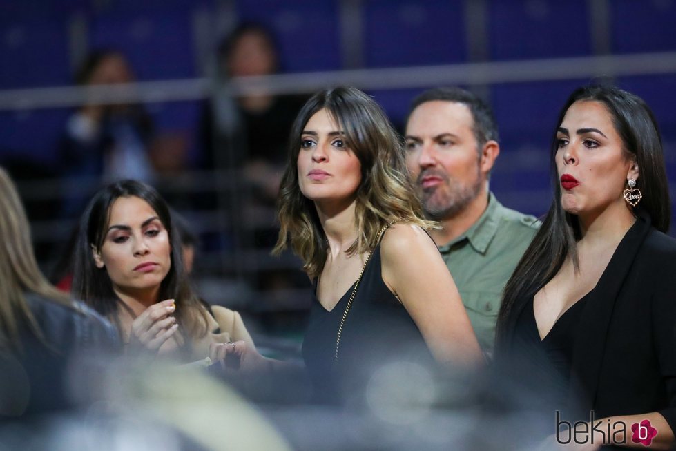 Susana Molina y Amor Romeira en el concierto de Isabel Pantoja