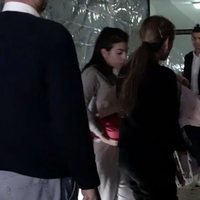 Cristiano Ronaldo y Georgina Rodríguez llegando a Madeira con sus hijos