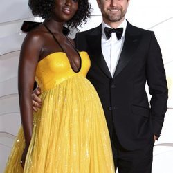 Joshua Jackson y Jodie Turner-Smith en los BAFTA 2020