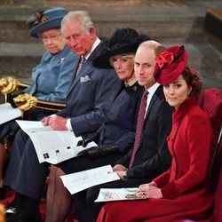 La Reina Isabel, el Príncipe Carlos, Camilla Parker, el Príncipe Guillermo y Kate Middleton en el Día de la Commonwealth 2020