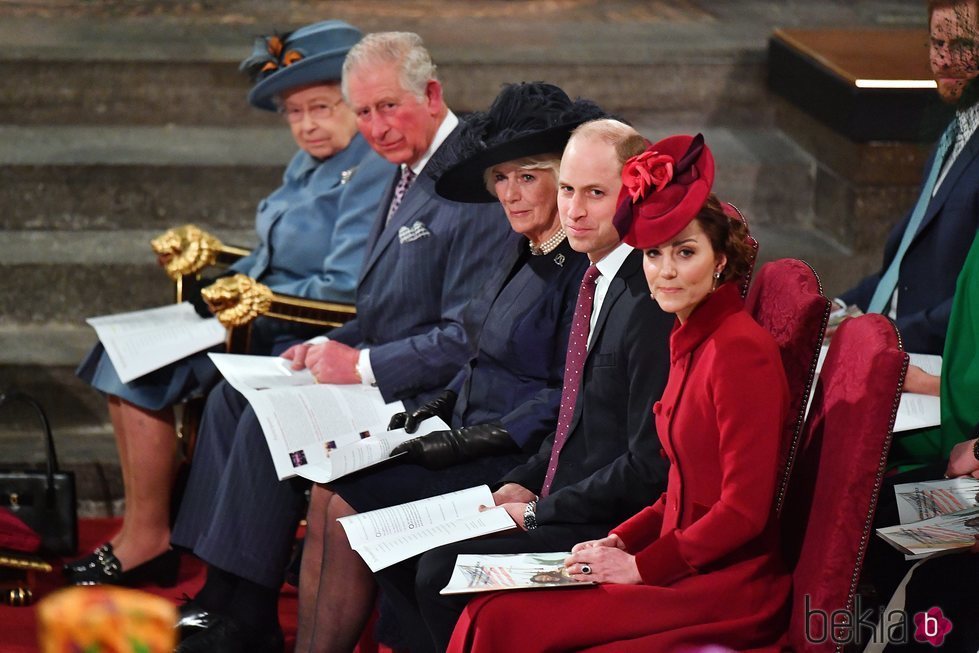 La Reina Isabel, el Príncipe Carlos, Camilla Parker, el Príncipe Guillermo y Kate Middleton en el Día de la Commonwealth 2020