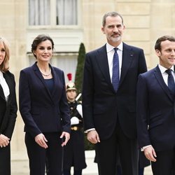 Los Reyes Felipe y Letizia con Emmanuel Macron y Brigitte Macron en el Elíseo para un almuerzo