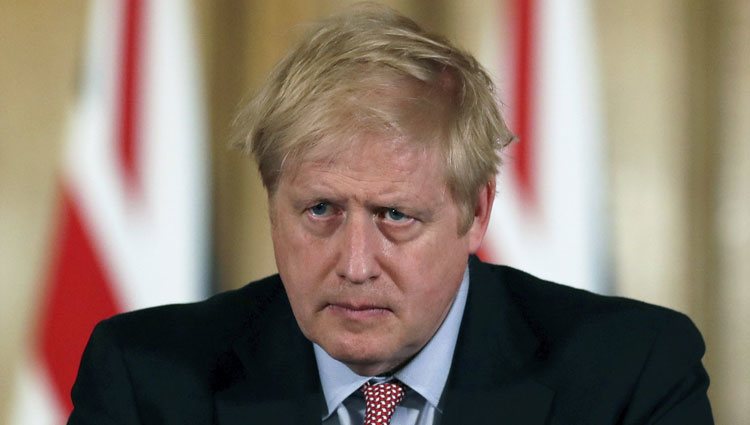 Boris Johnson durante una conferencia sobre el Covid-19