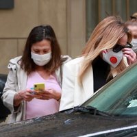 Ana Obregón con sus hermanas Celia y Amalia tras la muerte de Álex Lequio