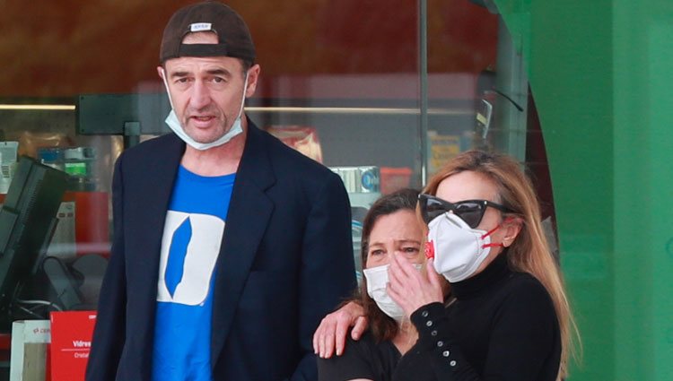 Alessandro Lequio, Ana Obregón y Celia García Obregón de camino a Madrid tras la muerte de Álex Lequio