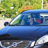 Alessandro Lequio y María Palacios llegando a casa de Ana Obregón