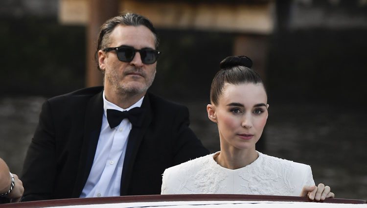 Joaquin Phoenix y Rooney Mara en el Festival de Venecia 2019